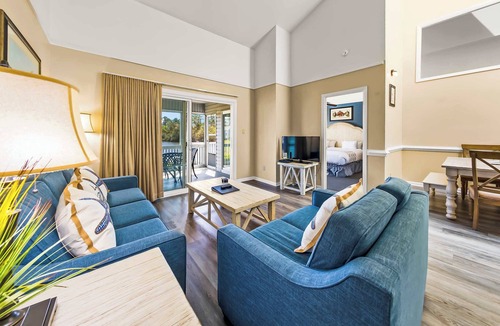 Fairfield Harbour Apartment | New Bern Lakeside Getaway-Modern 2BR Apartment with Resort Amenities