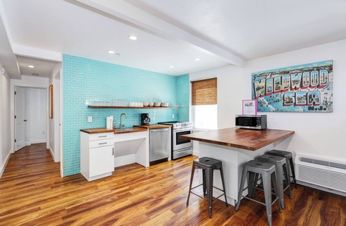 Wildwood Condo | New Boutique Hotel/Condo 1.5 blocks from the beach & boardwalk #7