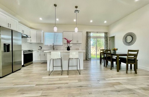 North Tustin House | New Built#3BR#Private Home🏠 near Disneyland, Irvine, Convention & Beaches!