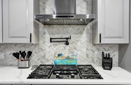 Sunset House | NEW Casa Brisa - Sunlit Family Haven Near Cruise Port & Hard Rock Hotel