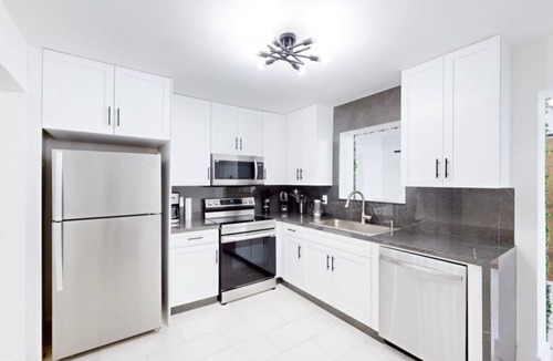 Driftwood House | NEW! Casa Lucia 5BR Home w/Pool Near Hard Rock Casino