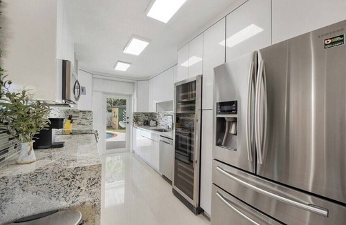 West Park House | New casa maui i 10min to beach i pool i 18 sleeps