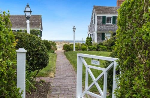 Provincetown House | *NEW* Classic Beach Cottage, Parking, West End