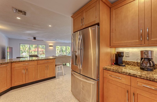 Coral Heights House | NEW Intro Rate! Pool Home, Game Room, Mins to Beach and Nightlife!