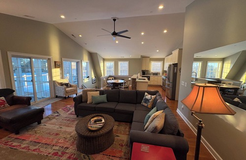 Stevensville House | NEW KI Creek Retreat! 3BR/2bath water view, private house near KI wedding venues