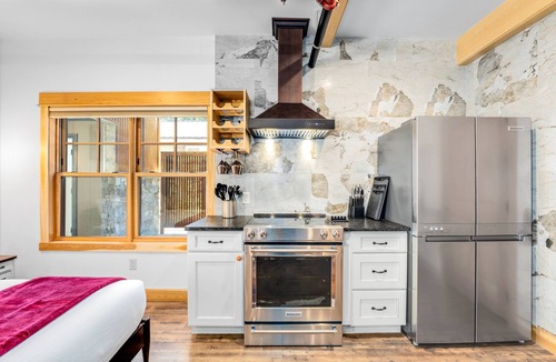 Agpar Condo | New! Lake McDonald Townhome. In Glacier National Park!