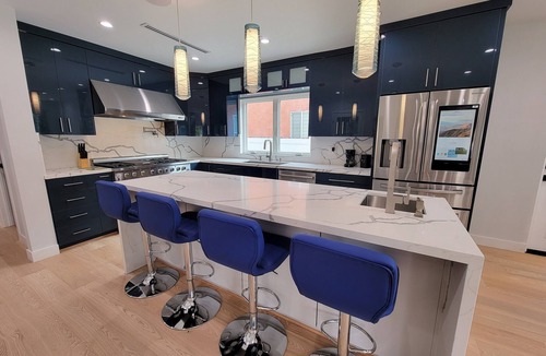 Los Angeles House | New luxury 3 bedroom home next to La Cienega Plaza