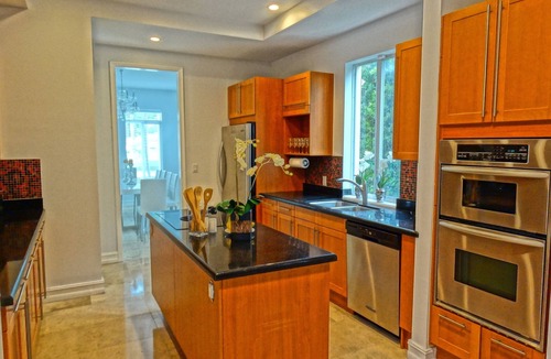 Hollywood Lakes House | New Luxury Family Villa