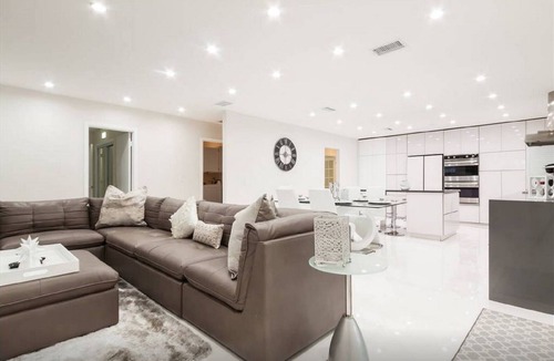 Hollywood Hills House | New Modern Pool Home Hollywood Wow! NEW AMAZING.