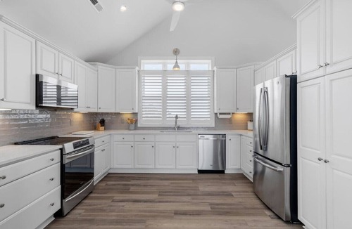 Sandbridge House | New/Oceanview/Heated Pool Steps to Beach