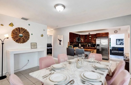 Hallandale Beach House | New Paradise Villa with Heated Pool and BBQ Near the Beach