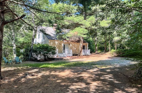 New Seabury House | New Seabury-Bright Coves-Exceptional Secluded Private Home