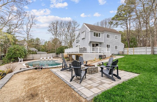 Mashpee House | New Seabury Home w/golf course view. Salted heat pool & mins to the beach!