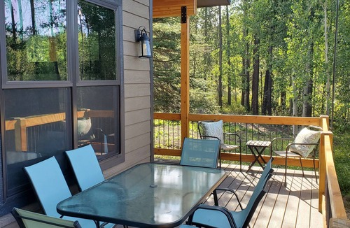 Coram House | NEW Spacious home 7 miles to the entrance of Glacier National Park!