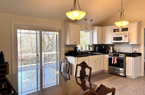 Centerville House | New Updated 3 bdrm 2 bath, light and bright home with central AC. Amazing large deck overlooking a pond. Landlord Beach pass included