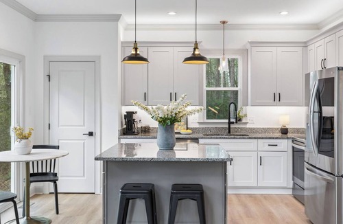 Lanexa House | NEW Williamsburg, Long Range Lake Views, Hot Tub, Sauna, Fire Pit, Game Room