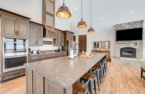 Somers House | Newly built mountain home with water views, balcony, two kitchens, & W/D
