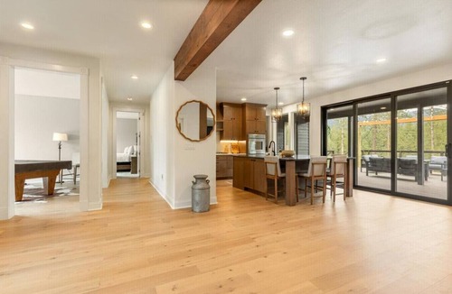 Kalispell House | Newly Remodeled Retreat w/Court + Views + Tub