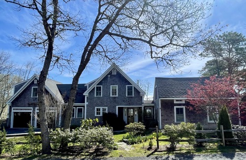 South Chatham House | Newly Remodeled Seaside Getaway with Forest Beach in your backyard!