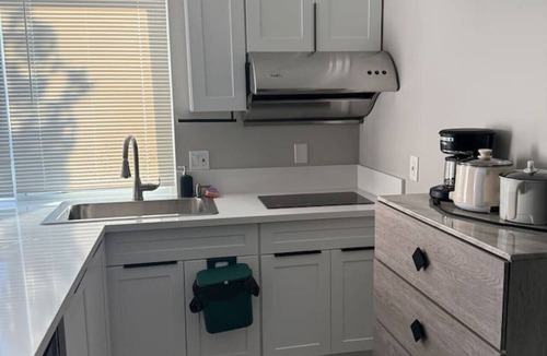 El Monte Apartment | Newly remodeled Studio, great stop for road trip.