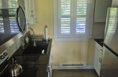 Harwich Port Condo | Newly renovated 3-bedroom condo in fantastic Harwichport with huge deck