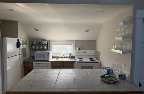 Centerville Cottage | Newly renovated Cottage Across the street from Craigville Beach.