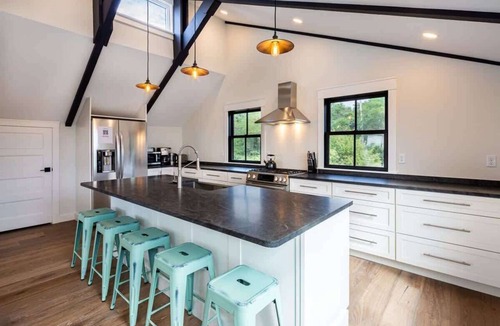Wellfleet House | Newly Renovated Home