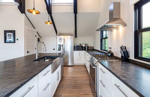 Wellfleet House | Newly Renovated Home