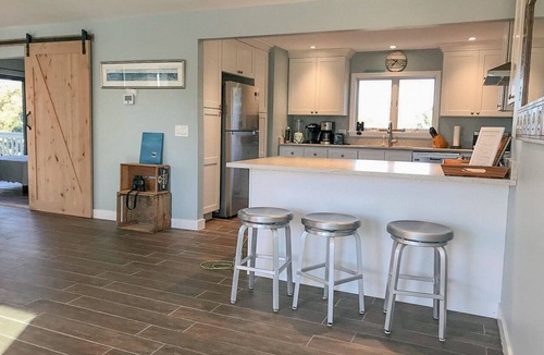 North Truro House | NEWLY RENOVATED, LARGE, SERENE, SUNNY HOME ON PRIVATE ROAD