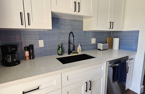 Coral Ridge Isles Apartment | Newly-Renovated, Designer Apt Close to the Beach