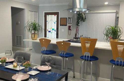 Survey Creek Villa | Newly Renovated Villa with Hot Tub