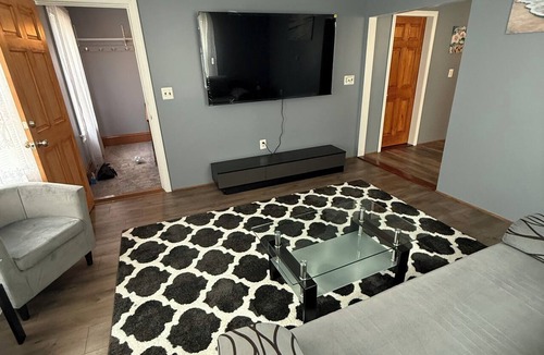 Pawtucket Apartment | Newly Updated 2BR Near Providence, Brown RISD Close to soccer stadium