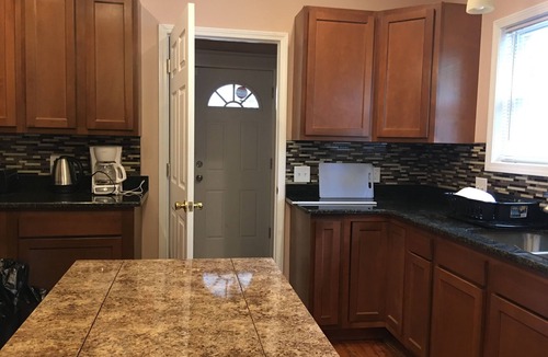 Cleveland House | Newly updated house close to the Clinic,UH, Case in Cleveland Hts.