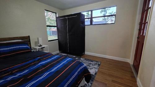 Golden Glades House | Nice 4 Bedrooms In Biscayne Gardens!