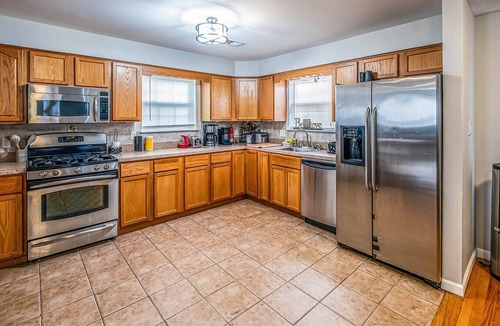 Forest Hill House | NJNY Retreat - Newark