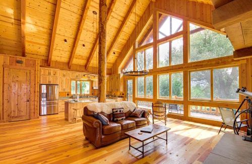 Arlee House | Nordic Style Lodge w/Deck on 80 Acres in Arlee
