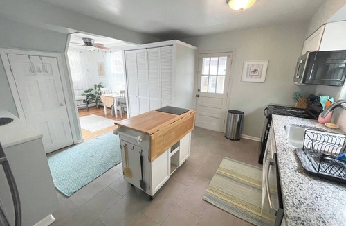 Northeast Virginia Beach Cottage | North End Coastal Beach Cottage