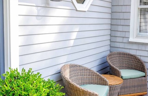 North Falmouth House | North Falmouth Getaway Near Old Silver Beach