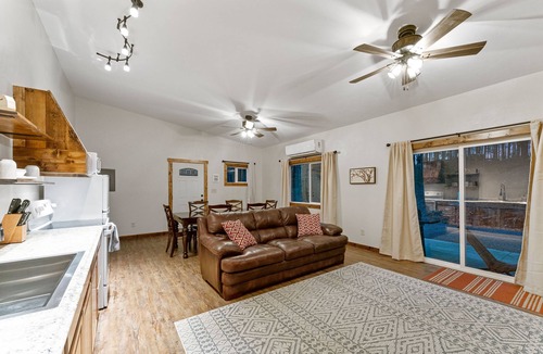 Columbia Falls Cabin | North Fork of Spotted Bear Retreat