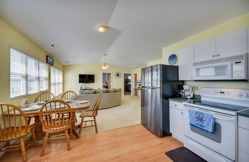 Ware House | North Home on North River w/Community Dock