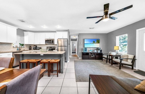 North Miami Beach House | North Miami Beach Villa w/HEATED Pool & Grill. FIFA READY! 15 Mins to HardRock!