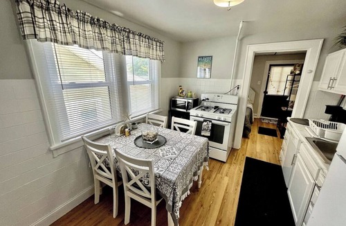 North Wildwood House | North Wildwood 4 BR w/Large Porch