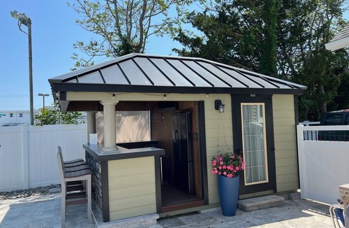 North Wildwood House | North Wildwood SEA UNICORN 6B, private backyard oasis YOU'LL NEVER WANT TO LEAVE