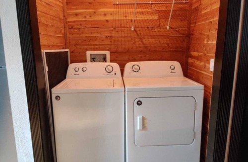 South Corals Apartment | NOV PROMO! NO Cleaning Fee | No pet fee | Beach 5min | Free Bikes