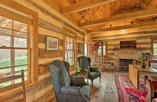 Free Union House | Numerous On-Site Trails: Earlysville Wooded Cabin