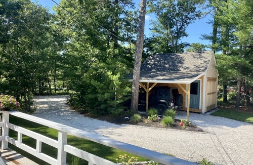 Lagoon Heights House | Oak Bluffs Summer Getaway Cape & Pet friendly!