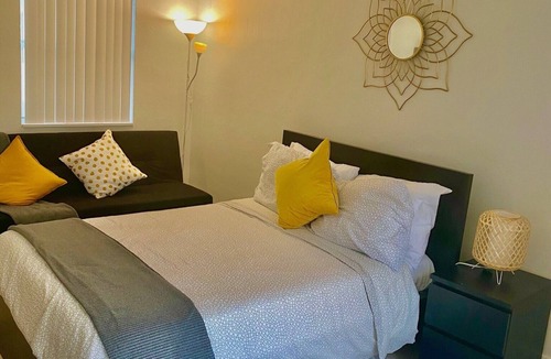 Royal Poinciana Hotel | Oasis at Hollywood - Sleeps 4 - Unit 5
