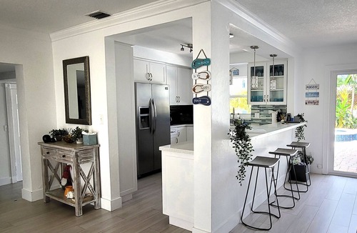 East Fort Lauderdale House | Oasis Villa By The Beach - with Heated Pool
