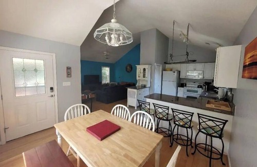 Colington House | OBX~Beach~Sunsets~Bike Path~Mini Golf~Seafood~Shops~All within 1/2 mile away