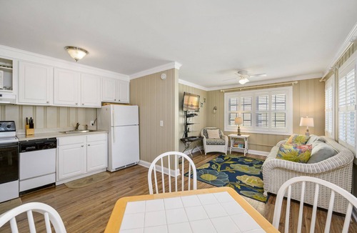 Midtown Ocean City Cottage | Ocean block cottage nestled steps away from OC shoreline FREE LINENS